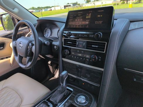 Used 2022 Nissan Armada Platinum w/ Captain's Chairs Package RWD image 38
