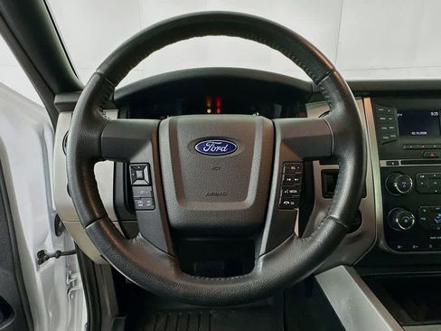 Used 2017 Ford Expedition XLT image 16