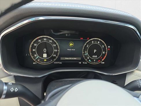 New 2026 Jaguar F-PACE R-Dynamic S image 17