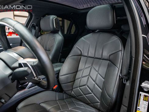 Used 2023 BMW i7 xDrive60 image 19