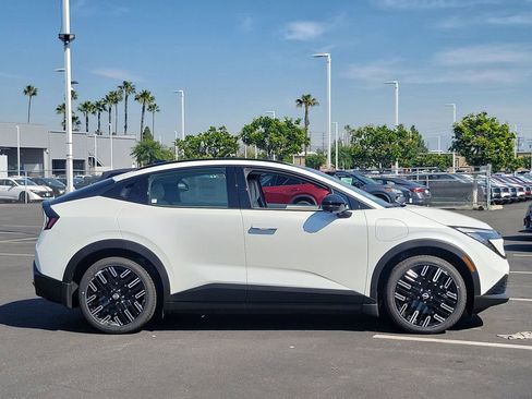 New 2026 Nissan Leaf Platinum+ w/ Cargo Package (Platinum+) image 21