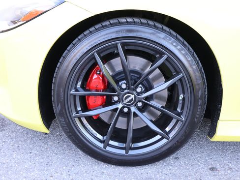 Used 2024 Nissan Z Performance w/ Floor Mat Package image 12