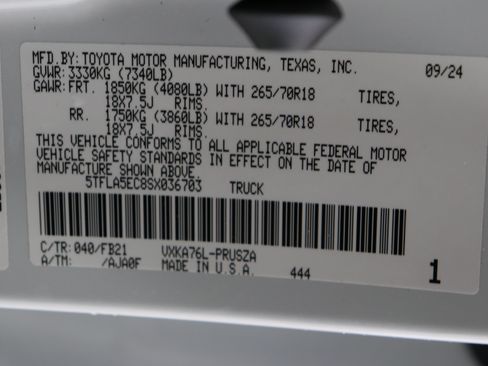 Used 2025 Toyota Tundra SR5 AWD/4WD image 40