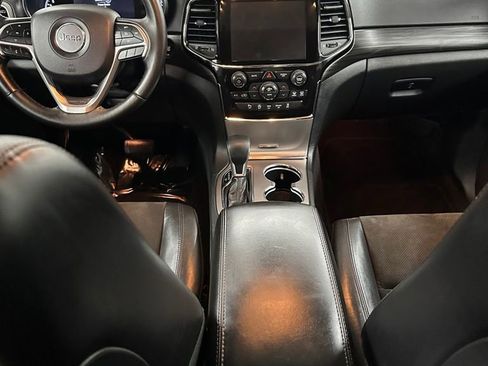 Used 2019 Jeep Grand Cherokee Altitude image 27