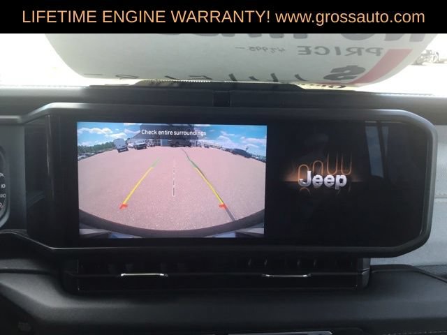 Used 2026 Jeep Wrangler Unlimited Sahara AWD/4WD image 30
