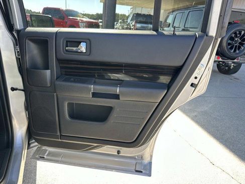 Used 2016 Ford Flex SEL w/ Equipment Group 202A image 16