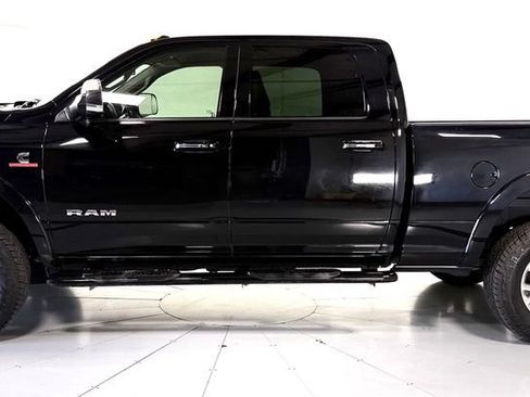 Used 2022 RAM 3500 Laramie AWD/4WD image 8