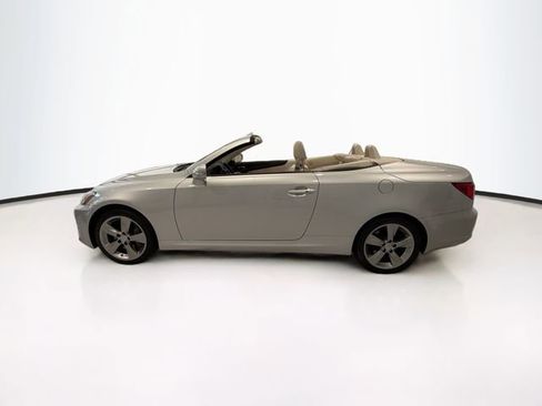 Used 2010 Lexus IS 350C RWD image 4