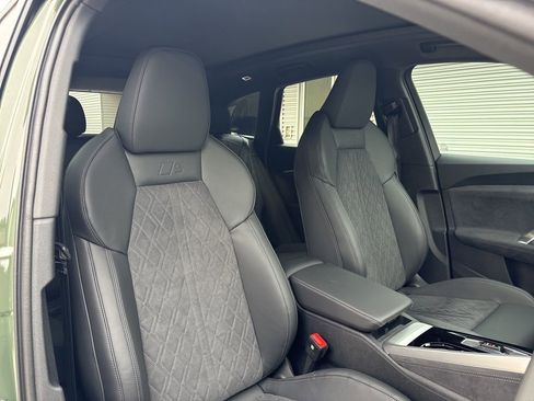 New 2025 Audi SQ5 Premium Plus image 16