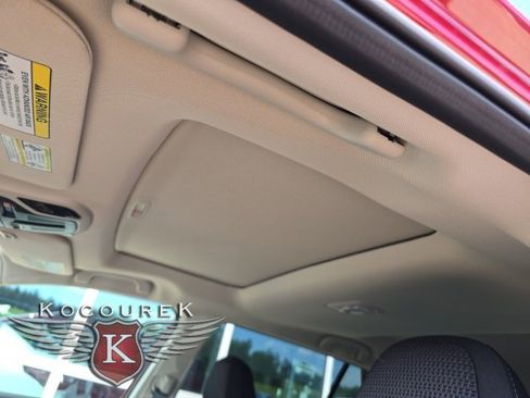 Used 2025 Subaru Outback Premium image 15