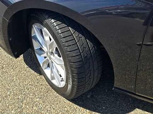 Used 2022 Chevrolet Malibu LT FWD image 24