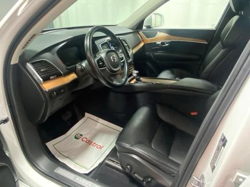 Used 2021 Volvo XC90 T6 Momentum w/ Advanced Package AWD/4WD image 8