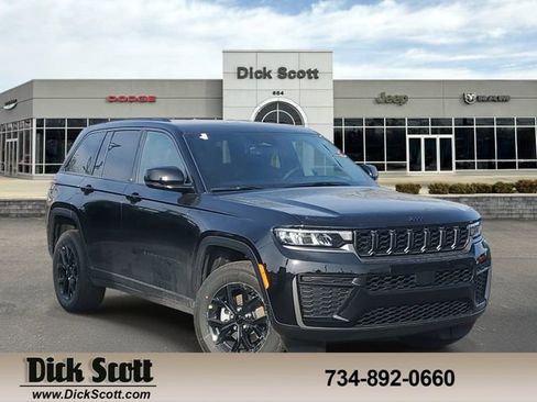 New 2026 Jeep Grand Cherokee Altitude AWD/4WD image 1