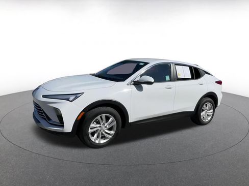 Used 2025 Buick Envista Preferred image 8