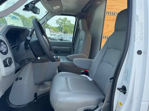 New 2026 Ford E-450 and Econoline 450 Super Duty w/ Power Equipment Group RWD image 17