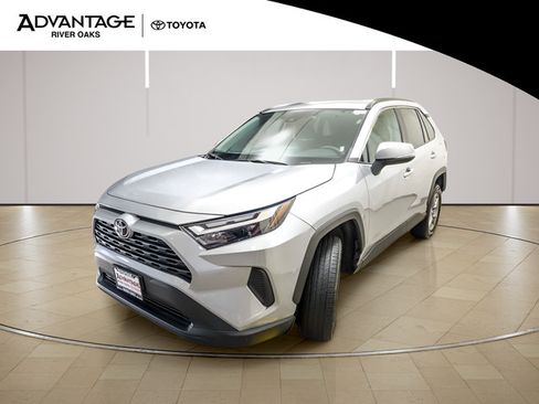 Certified 2024 Toyota RAV4 XLE FWD image 4