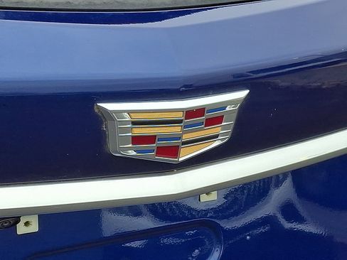 Used 2023 Cadillac XT5 Premium Luxury image 32