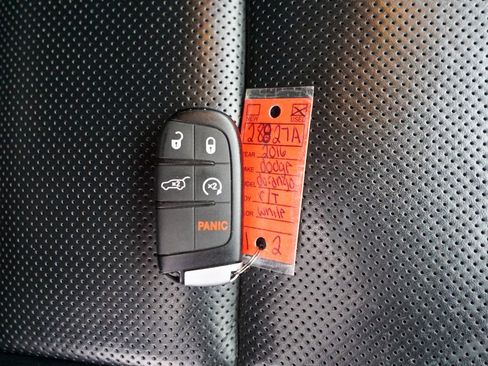 Used 2016 Dodge Durango R/T image 38