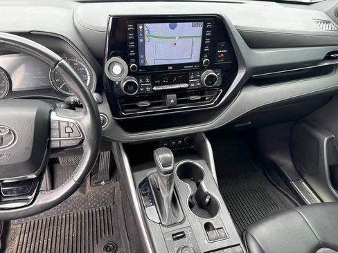 Used 2021 Toyota Highlander XSE AWD/4WD image 8