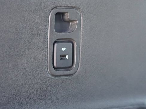Used 2023 Chevrolet Traverse LT w/ LPO, Cargo Package AWD/4WD image 38
