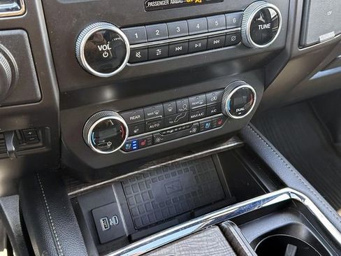 Used 2021 Ford Expedition Max Limited AWD/4WD image 25