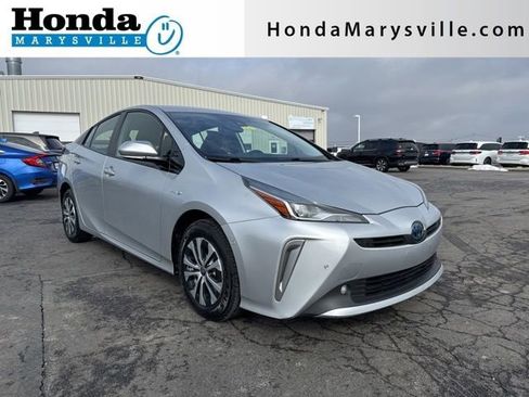 Used 2019 Toyota Prius LE image 1
