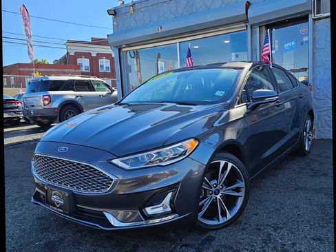Used 2020 Ford Fusion Titanium image 4