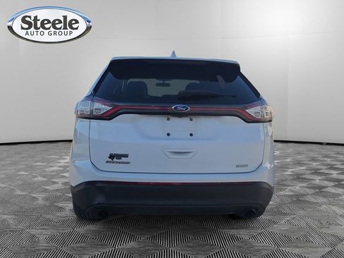 Used 2015 Ford Edge SE image 4