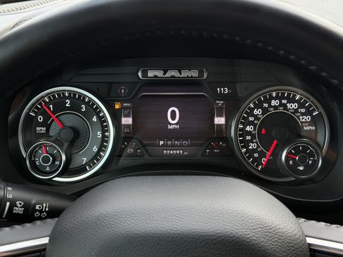 Used 2023 RAM 1500 Laramie AWD/4WD image 20