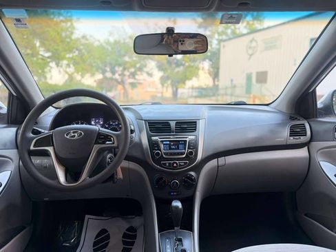 Used 2016 Hyundai Accent SE image 11