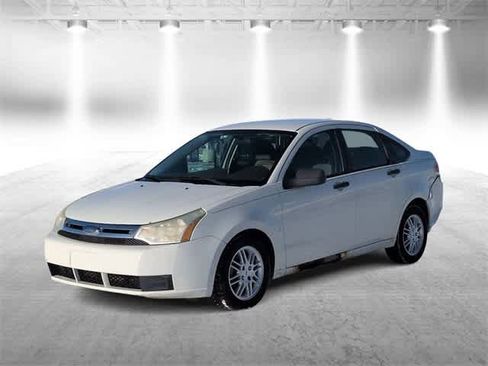 Used 2010 Ford Focus SE image 4