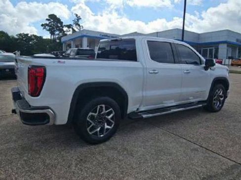 Certified 2025 GMC Sierra 1500 SLT AWD/4WD image 7