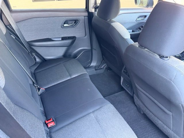 Used 2021 Nissan Rogue SV AWD/4WD image 13