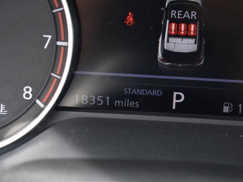 Used 2023 Nissan Rogue SL image 35