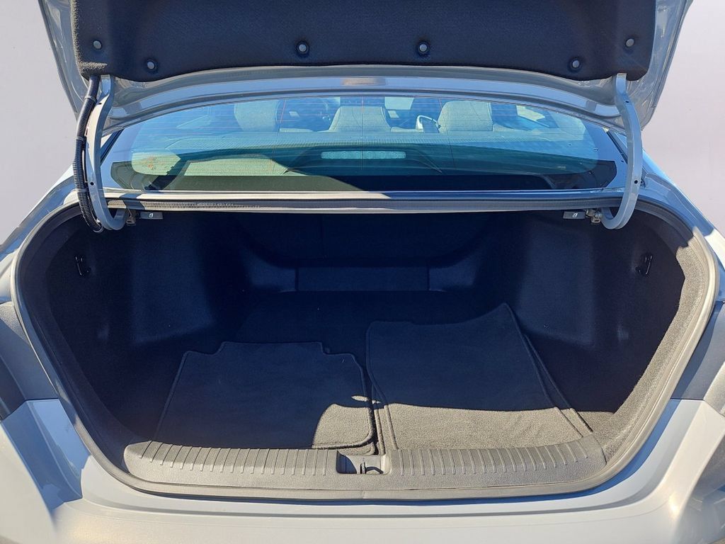 Used 2025 Honda Accord Sport image 30