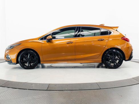 Used 2017 Chevrolet Cruze Premier FWD image 8