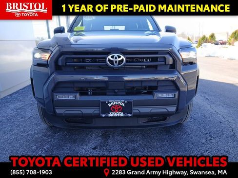 Used 2025 Toyota 4Runner SR5 image 32