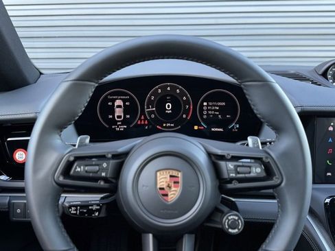 New 2026 Porsche Panamera 4 image 21