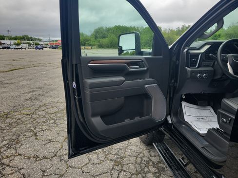 Used 2026 GMC Sierra 2500 Denali w/ Denali Reserve Package AWD/4WD image 15