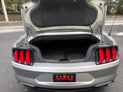 Used 2020 Ford Mustang Premium image 12