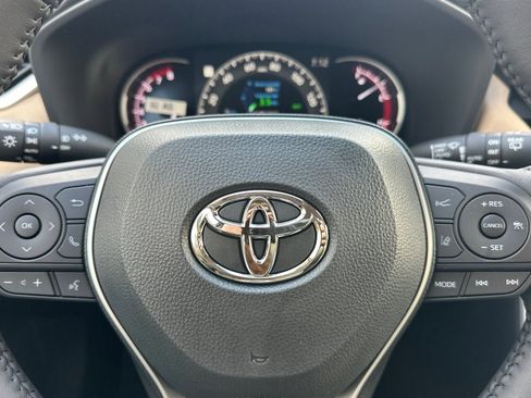 New 2025 Toyota RAV4 XLE Premium image 27