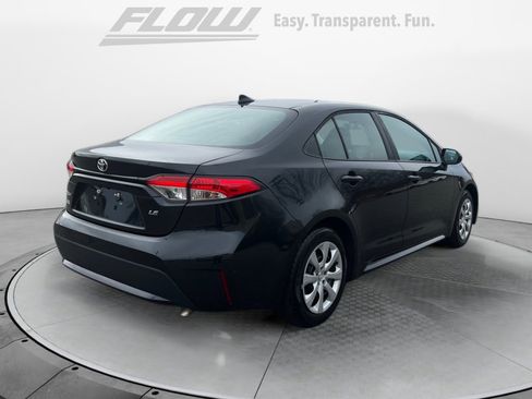 Used 2021 Toyota Corolla LE image 9