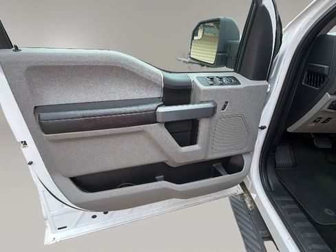 Used 2018 Ford F150 XLT w/ Equipment Group 301A Mid AWD/4WD image 15