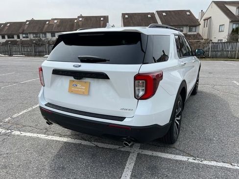 Used 2022 Ford Explorer ST-Line image 10