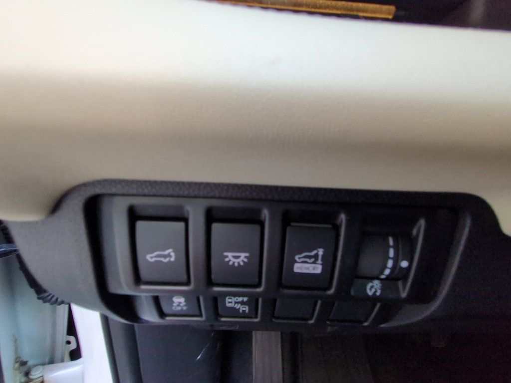 Used 2021 Subaru Ascent Touring AWD/4WD image 14