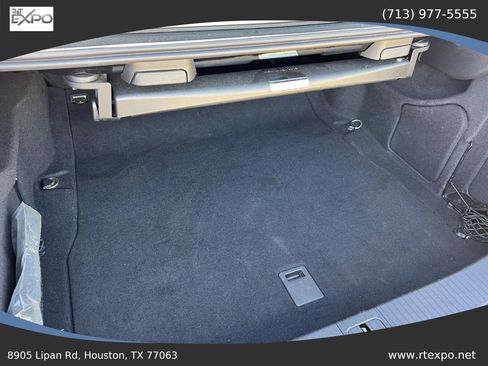 Used 2014 Mercedes-Benz E 350 Sedan image 30