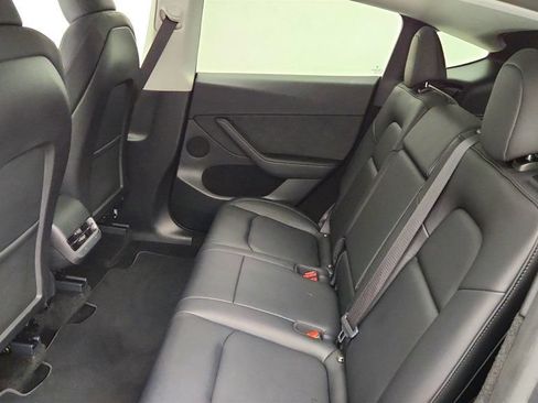Used 2024 Tesla Model Y Long Range RWD image 26