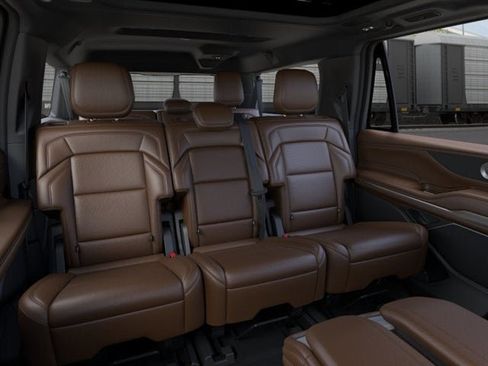 New 2026 Lincoln Navigator L Reserve AWD/4WD image 34