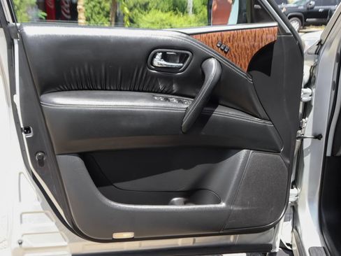 Used 2019 Nissan Armada SL w/ Premium Package RWD image 18