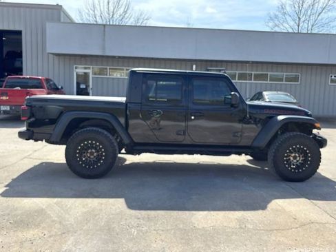 Used 2021 Jeep Gladiator Mojave AWD/4WD image 2